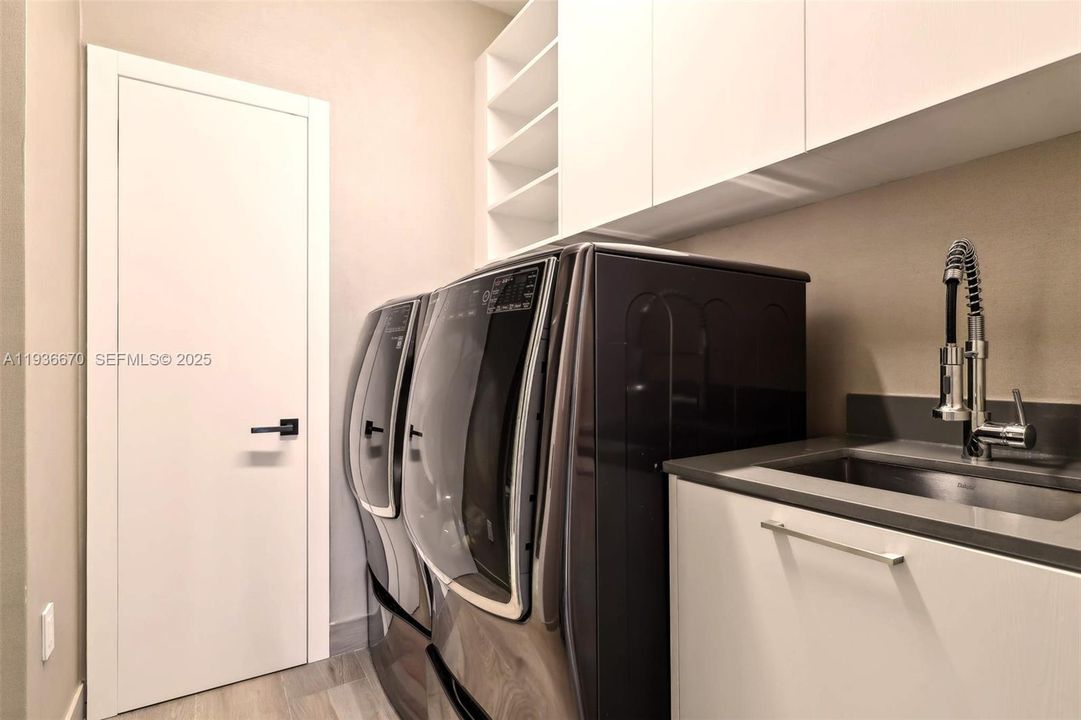 В аренду: $16,000 (3 спален, 4 ванн, 2453 Квадратных фут)