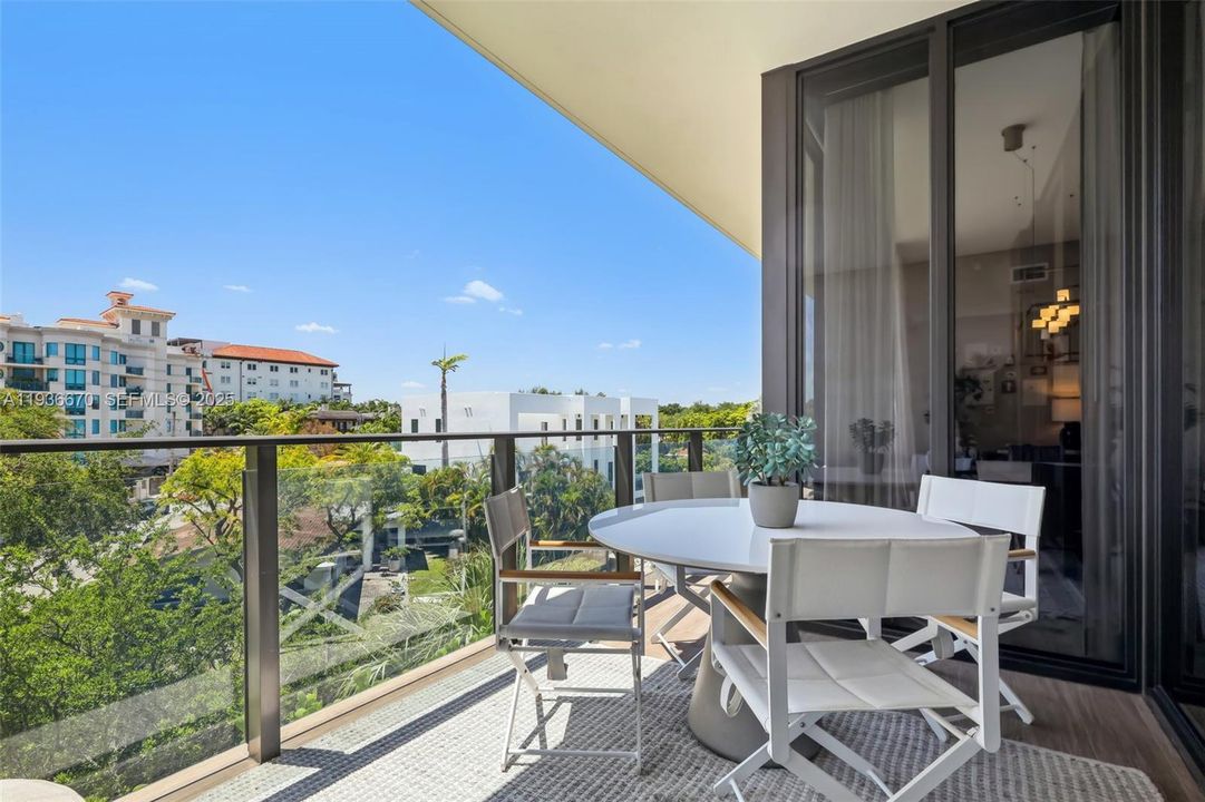 В аренду: $16,000 (3 спален, 4 ванн, 2453 Квадратных фут)