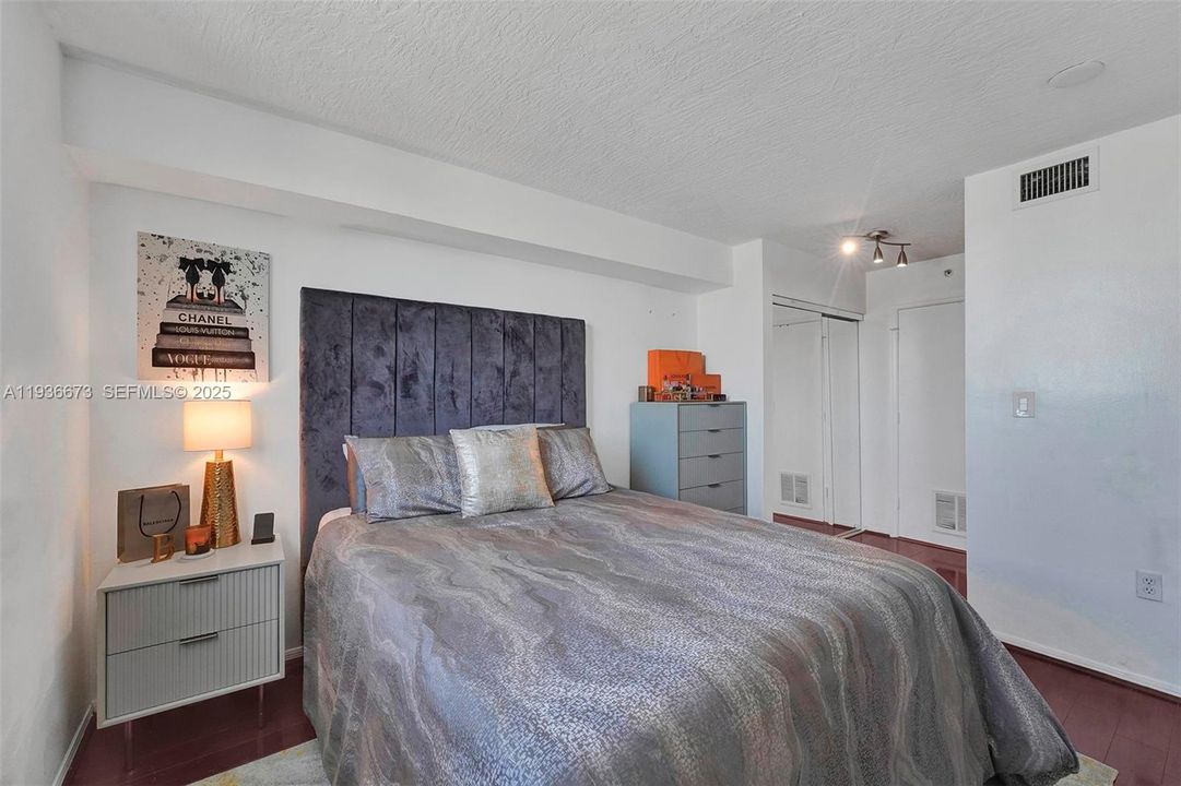 En Venta: $249,000 (1 camas, 1 baños, 635 Pies cuadrados)