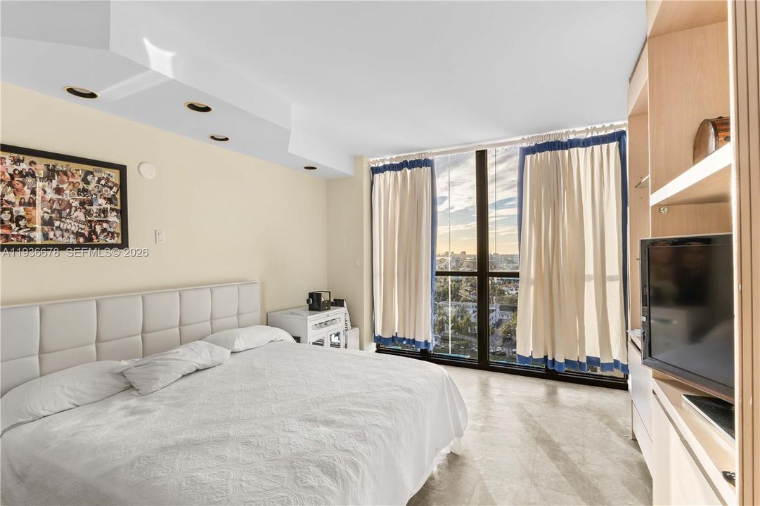 На продажу: $3,500,000 (3 спален, 3 ванн, 3670 Квадратных фут)