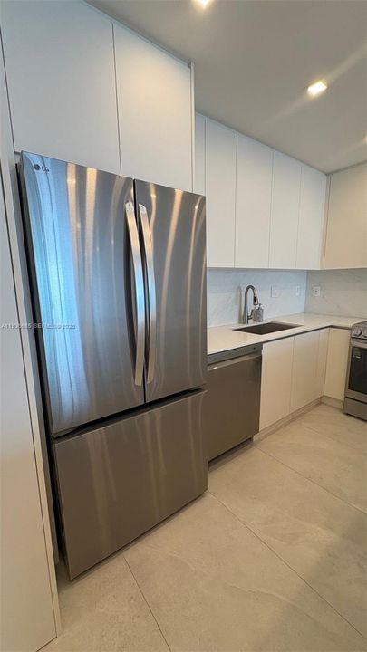 出租: $5,500 (3 贝兹, 2 浴室, 1525 平方英尺)