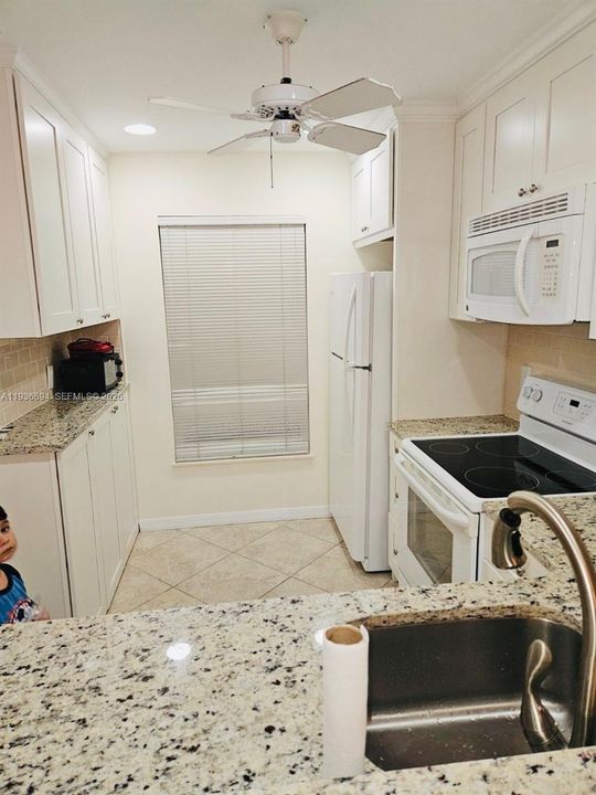 В аренду: $2,300 (2 спален, 2 ванн, 0 Квадратных фут)