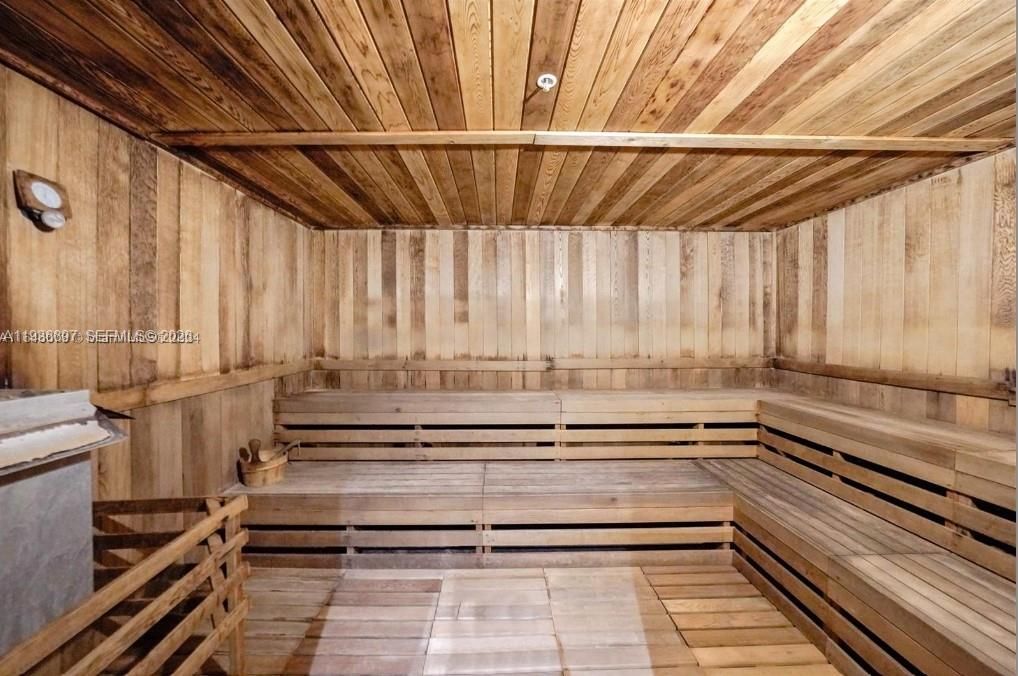 На продажу: $465,000 (1 спален, 1 ванн, 865 Квадратных фут)