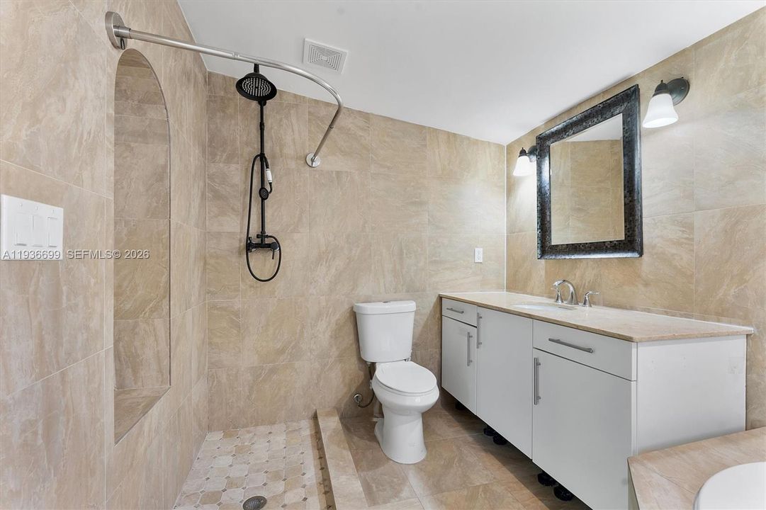 For Sale: $685,000 (3 beds, 2 baths, 1442 Square Feet)