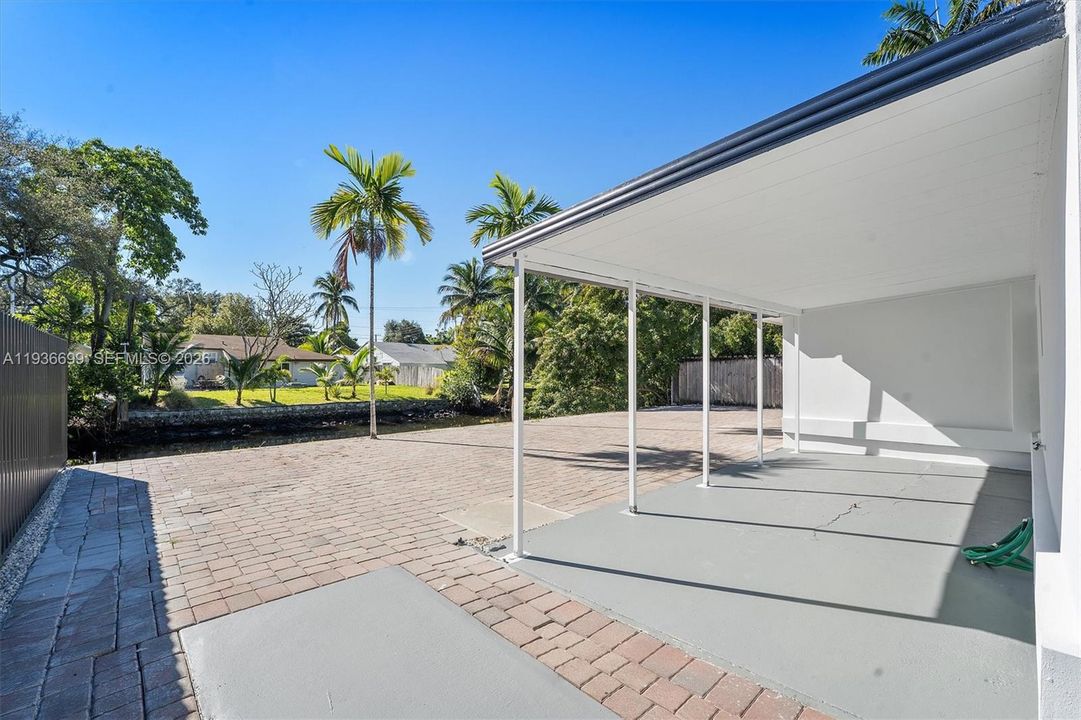 For Sale: $685,000 (3 beds, 2 baths, 1442 Square Feet)