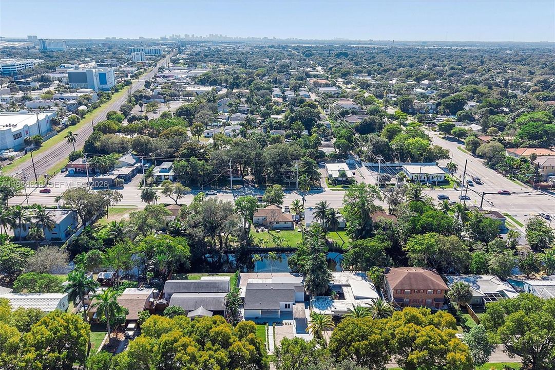For Sale: $685,000 (3 beds, 2 baths, 1442 Square Feet)