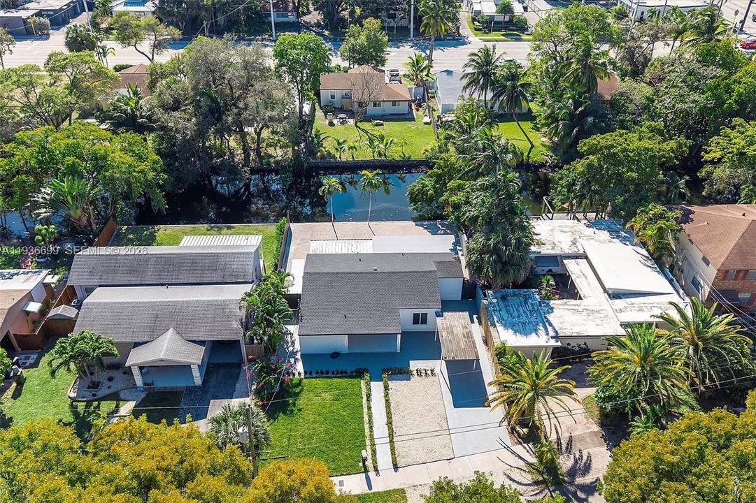 For Sale: $685,000 (3 beds, 2 baths, 1442 Square Feet)