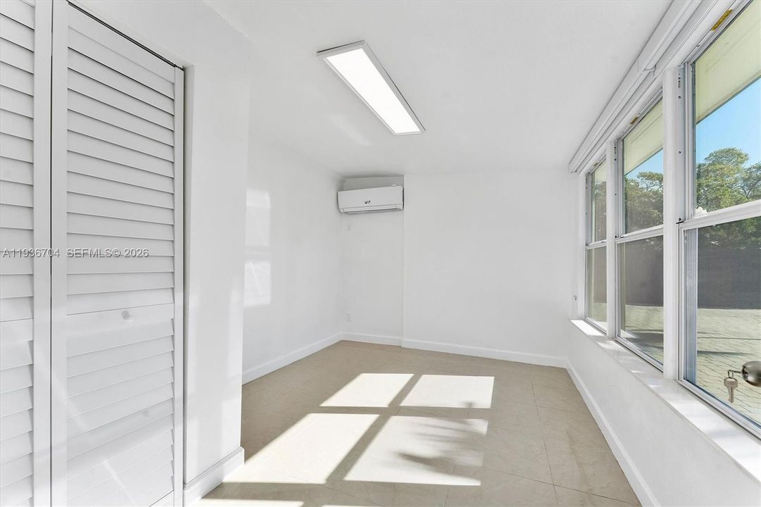 В аренду: $4,500 (3 спален, 2 ванн, 1442 Квадратных фут)