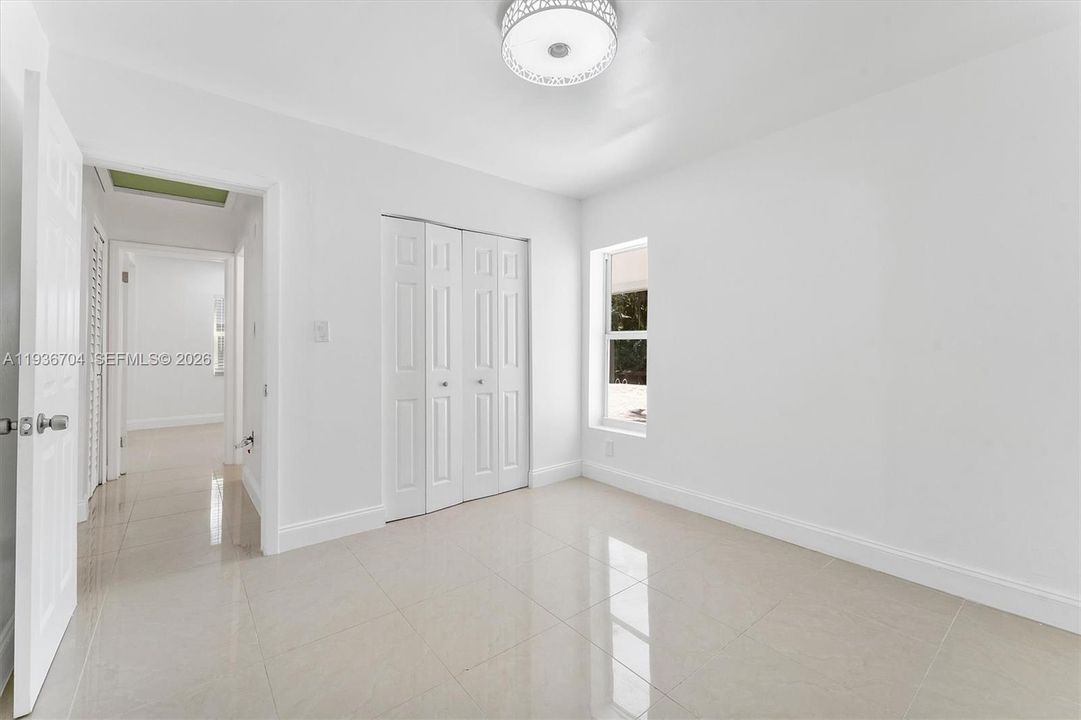 В аренду: $4,500 (3 спален, 2 ванн, 1442 Квадратных фут)