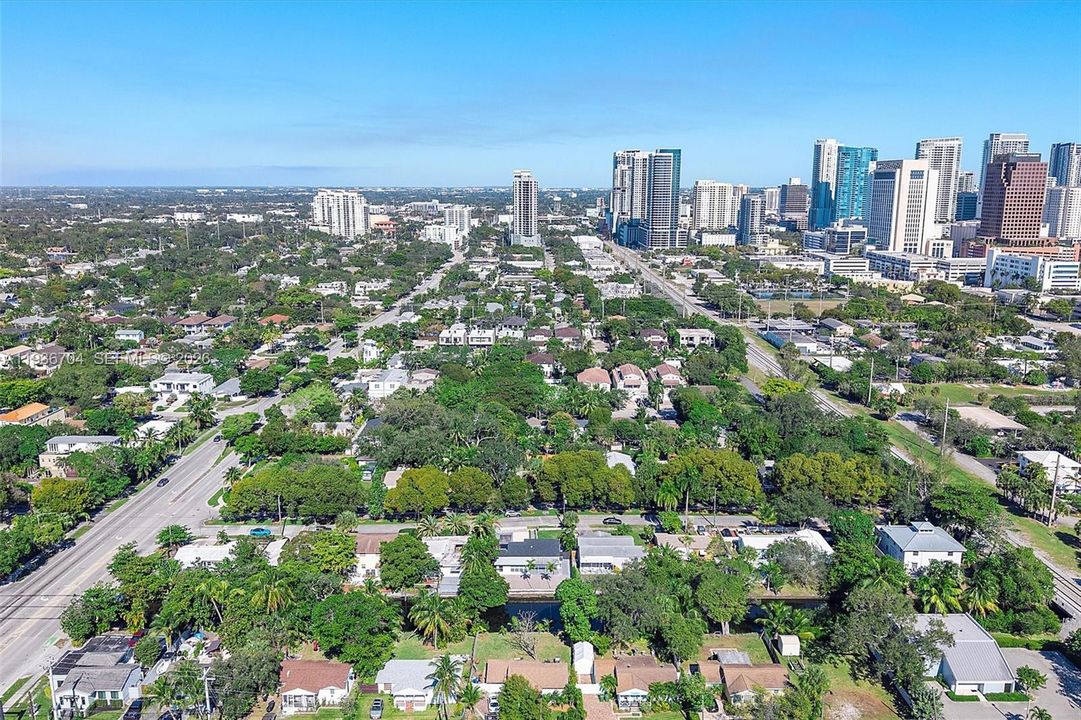 В аренду: $4,500 (3 спален, 2 ванн, 1442 Квадратных фут)