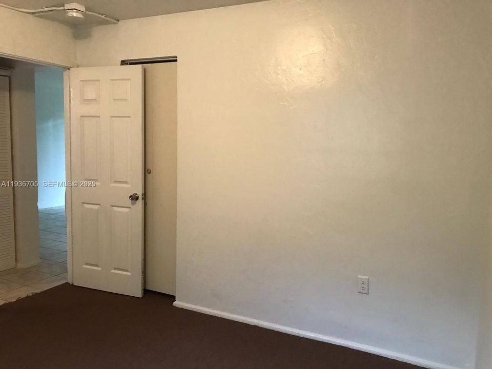 В аренду: $1,800 (2 спален, 1 ванн, 0 Квадратных фут)