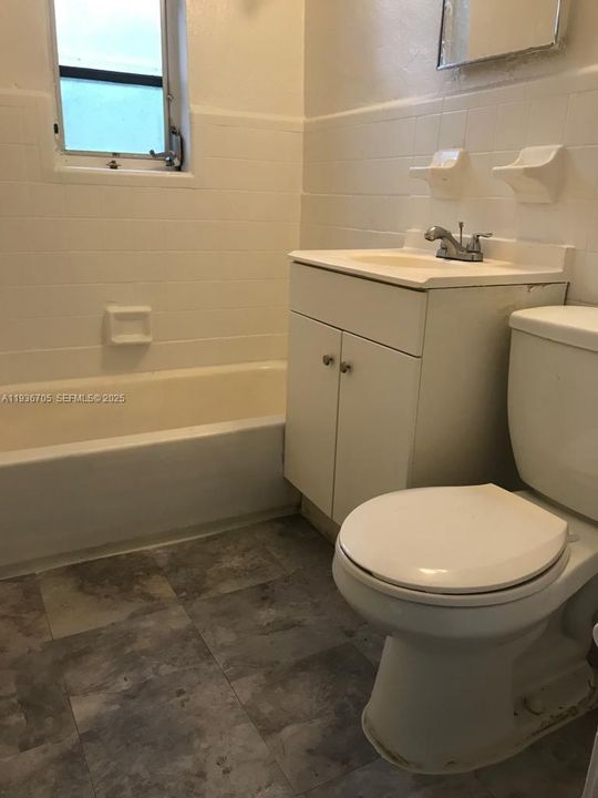 В аренду: $1,800 (2 спален, 1 ванн, 0 Квадратных фут)