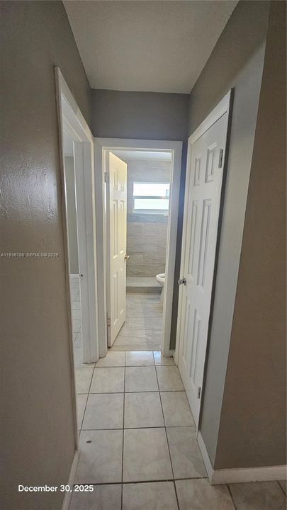 For Rent: $1,850 (2 beds, 1 baths, 955 Square Feet)