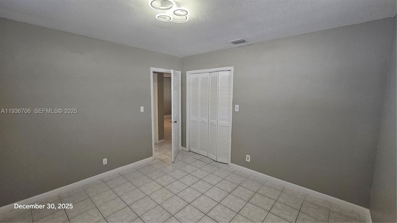 For Rent: $1,850 (2 beds, 1 baths, 955 Square Feet)