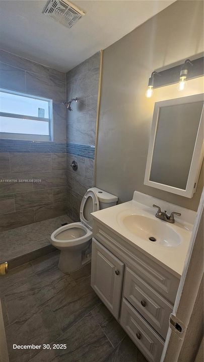 For Rent: $1,850 (2 beds, 1 baths, 955 Square Feet)