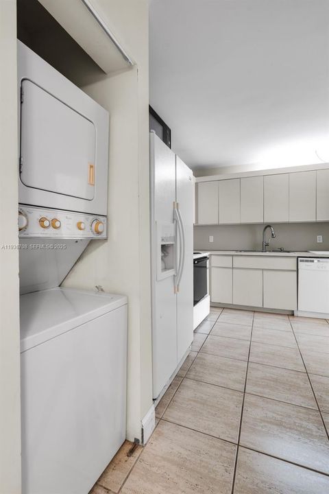 En Venta: $549,999 (2 camas, 2 baños, 1429 Pies cuadrados)