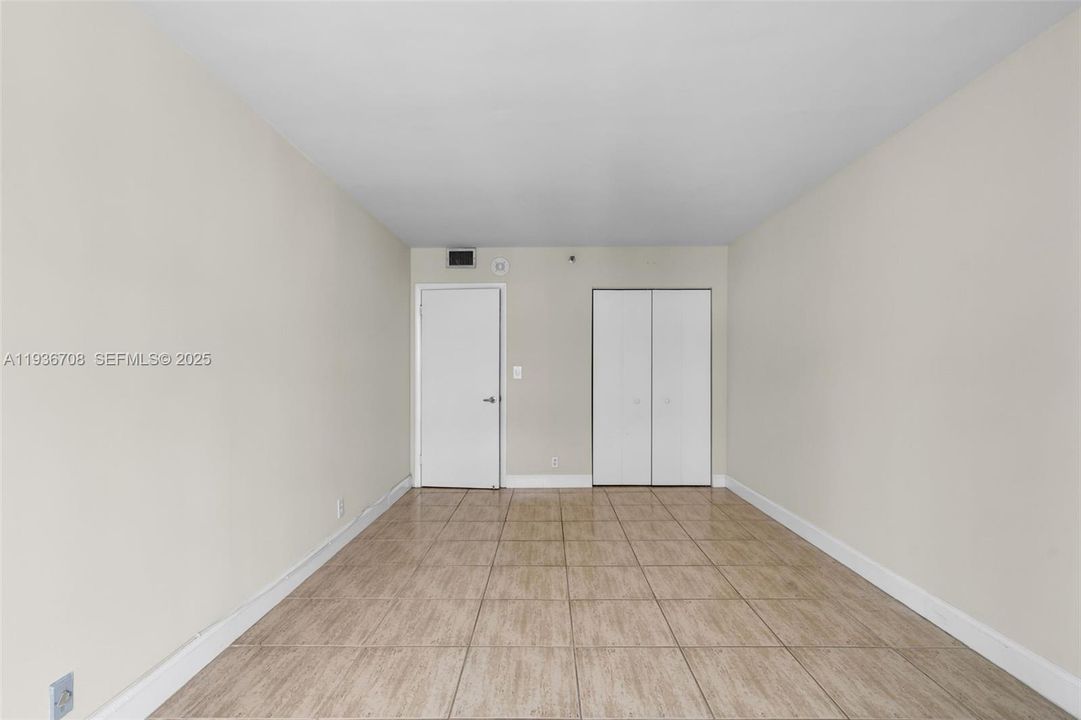 En Venta: $549,999 (2 camas, 2 baños, 1429 Pies cuadrados)