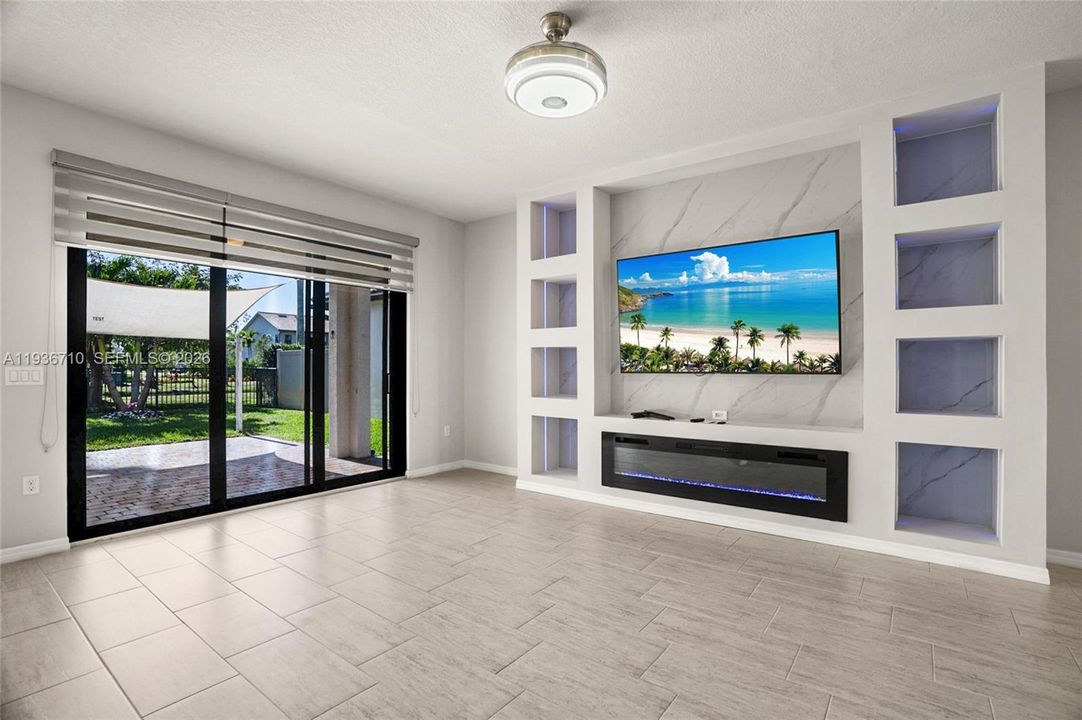 For Rent: $4,900 (4 beds, 2 baths, 2631 Square Feet)