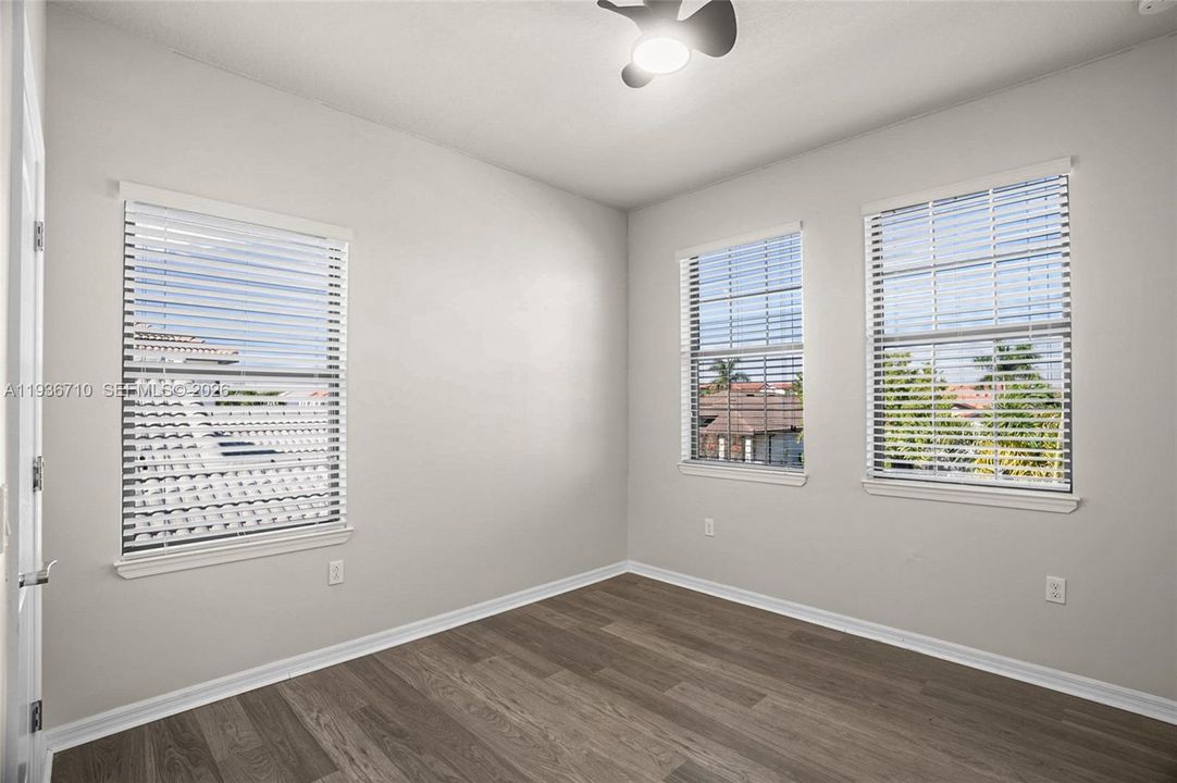 For Rent: $4,900 (4 beds, 2 baths, 2631 Square Feet)