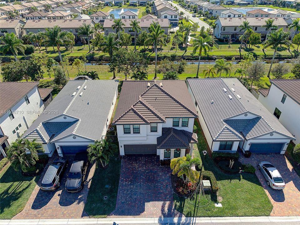 For Rent: $4,900 (4 beds, 2 baths, 2631 Square Feet)