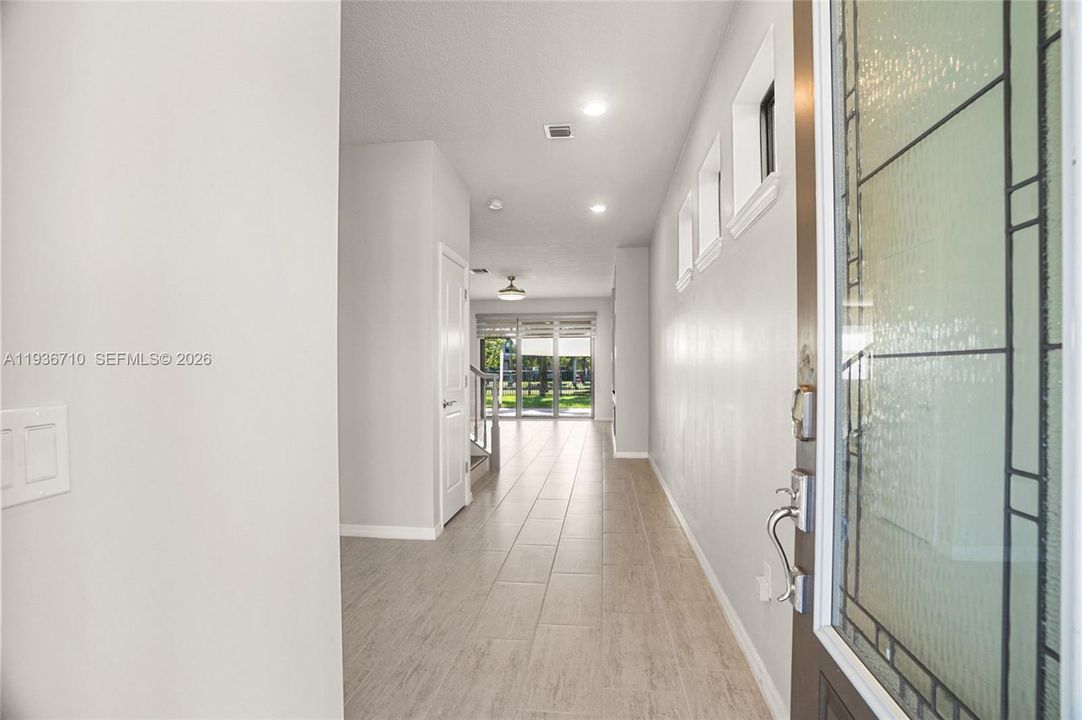 For Rent: $4,900 (4 beds, 2 baths, 2631 Square Feet)