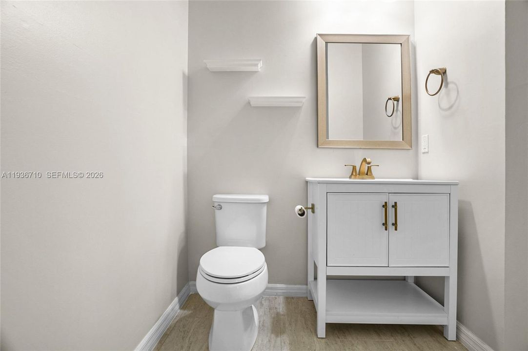 For Rent: $4,900 (4 beds, 2 baths, 2631 Square Feet)