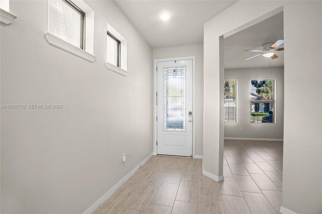 For Rent: $4,900 (4 beds, 2 baths, 2631 Square Feet)