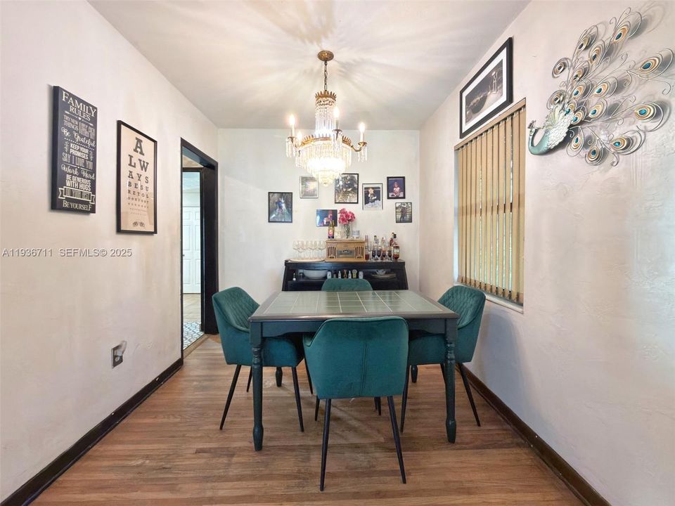 待售: $600,000 (3 贝兹, 3 浴室, 1504 平方英尺)