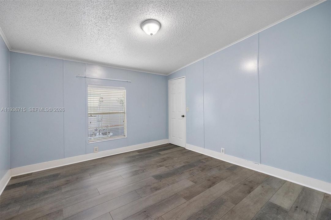 На продажу: $310,000 (3 спален, 2 ванн, 1430 Квадратных фут)