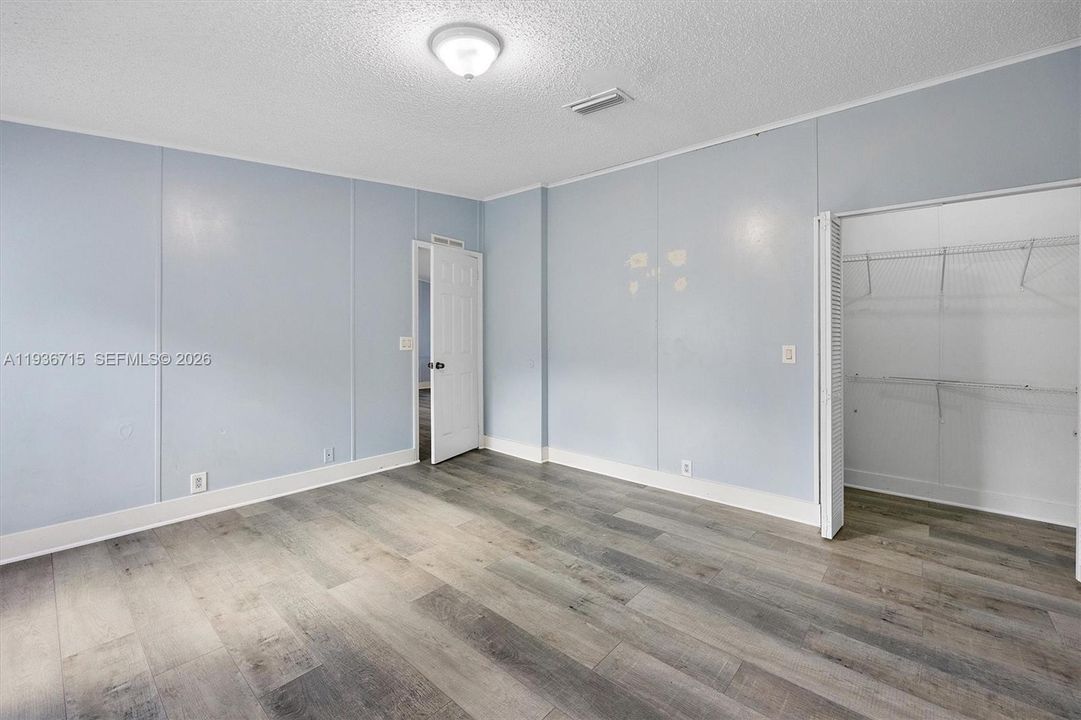 На продажу: $310,000 (3 спален, 2 ванн, 1430 Квадратных фут)