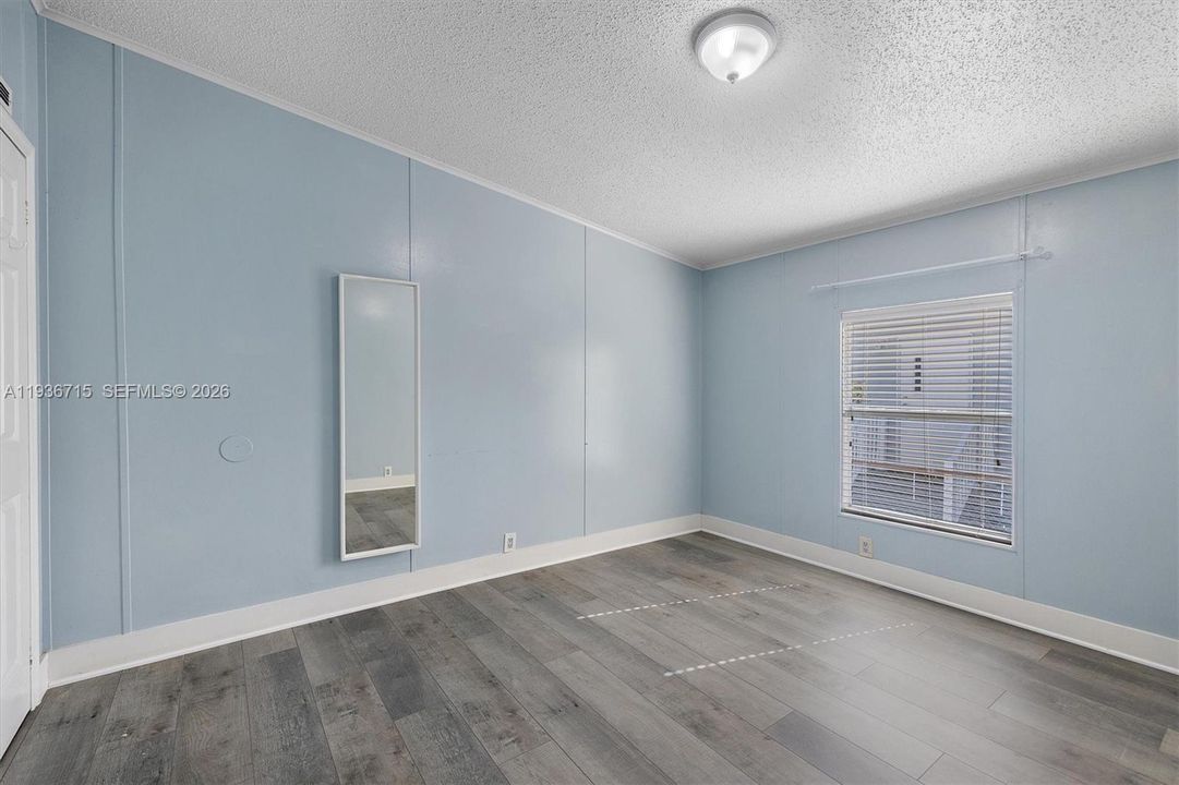 На продажу: $310,000 (3 спален, 2 ванн, 1430 Квадратных фут)