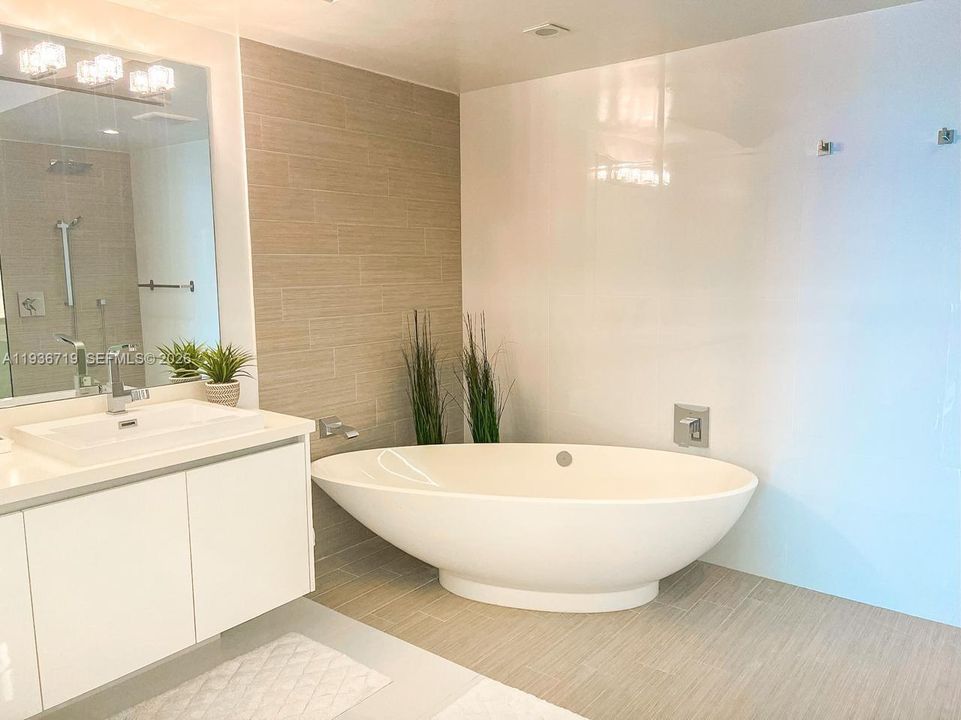 En Venta: $1,490,000 (3 camas, 3 baños, 1892 Pies cuadrados)