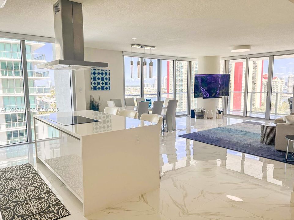 En Venta: $1,490,000 (3 camas, 3 baños, 1892 Pies cuadrados)