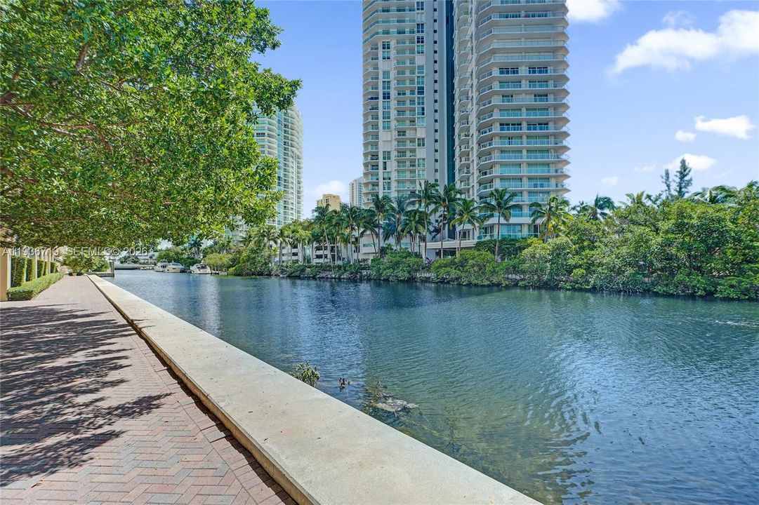 Active With Contract: $1,350,000 (3 beds, 3 baths, 1892 Square Feet)