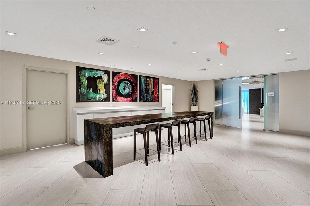 Active With Contract: $1,350,000 (3 beds, 3 baths, 1892 Square Feet)