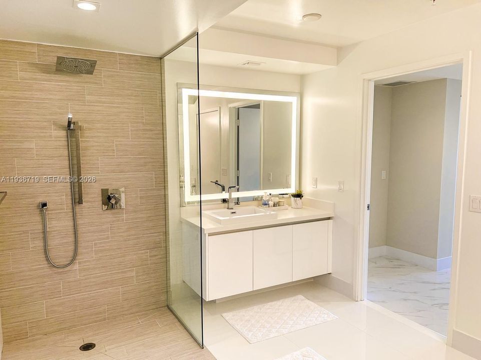 En Venta: $1,490,000 (3 camas, 3 baños, 1892 Pies cuadrados)