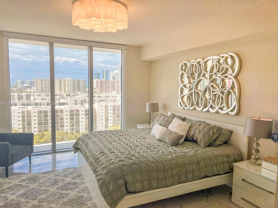 En Venta: $1,490,000 (3 camas, 3 baños, 1892 Pies cuadrados)