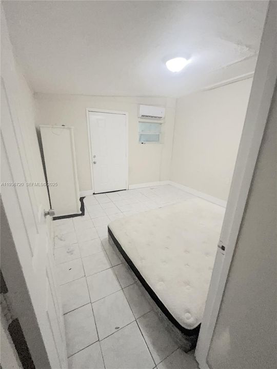 В аренду: $2,000 (2 спален, 1 ванн, 1020 Квадратных фут)