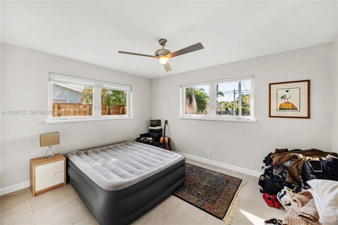 待售: $850,000 (3 贝兹, 2 浴室, 1967 平方英尺)