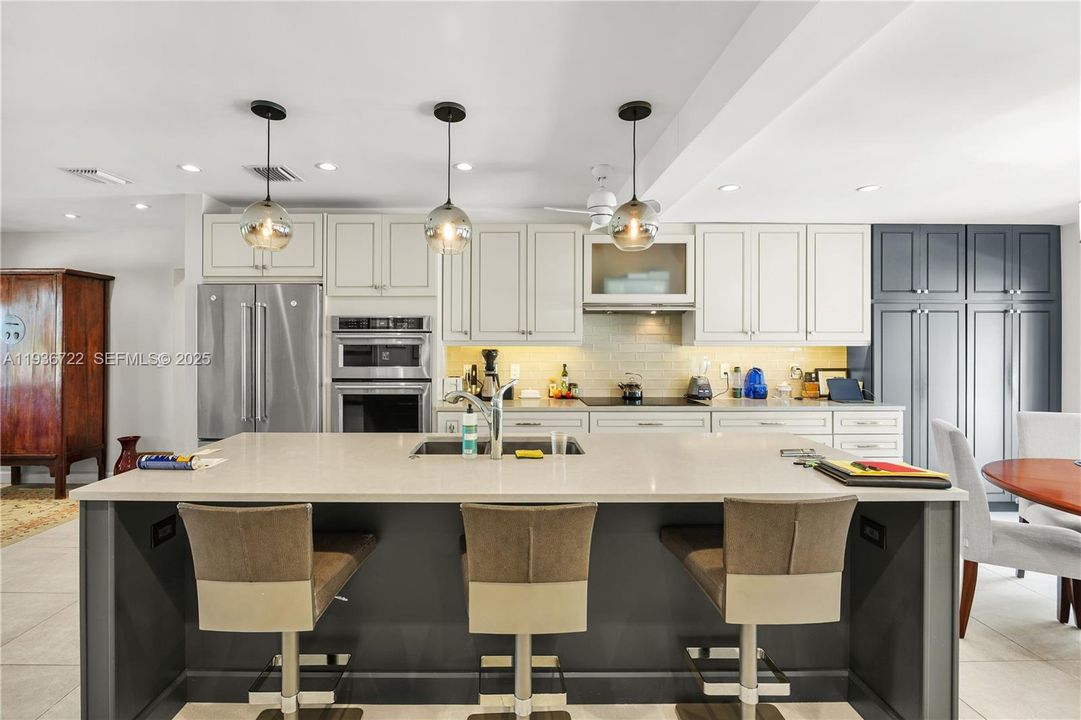 待售: $850,000 (3 贝兹, 2 浴室, 1967 平方英尺)