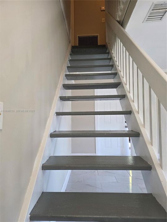 В аренду: $2,800 (3 спален, 2 ванн, 1403 Квадратных фут)