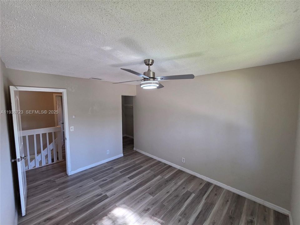 В аренду: $2,800 (3 спален, 2 ванн, 1403 Квадратных фут)