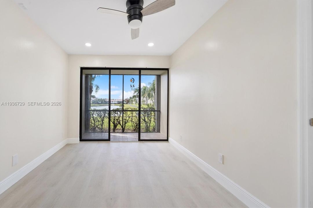 На продажу: $180,000 (1 спален, 1 ванн, 624 Квадратных фут)