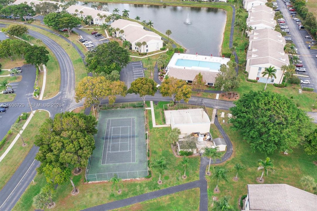 На продажу: $180,000 (1 спален, 1 ванн, 624 Квадратных фут)