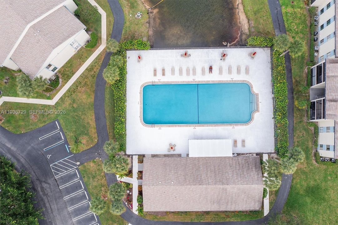 На продажу: $180,000 (1 спален, 1 ванн, 624 Квадратных фут)