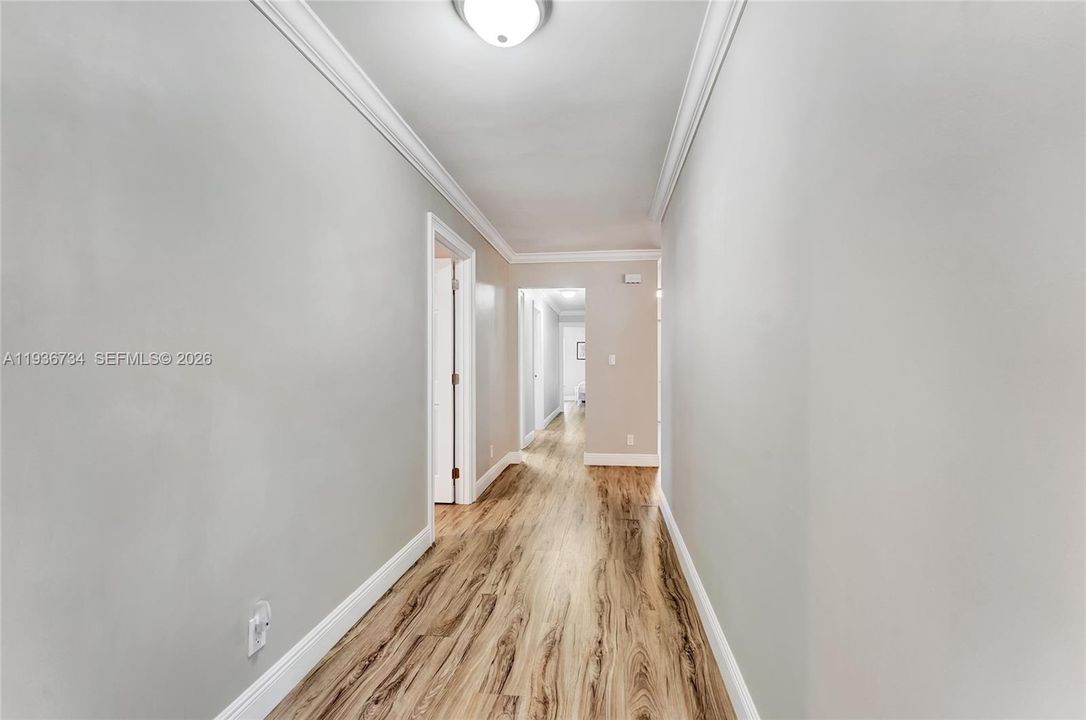 En Venta: $795,000 (4 camas, 2 baños, 2459 Pies cuadrados)