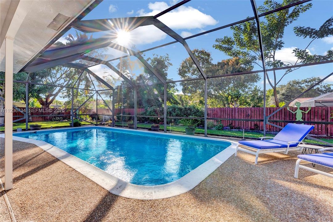 En Venta: $795,000 (4 camas, 2 baños, 2459 Pies cuadrados)