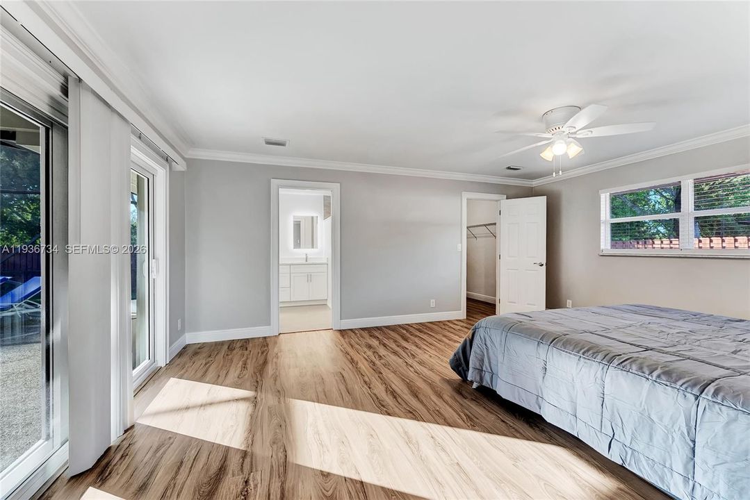 En Venta: $795,000 (4 camas, 2 baños, 2459 Pies cuadrados)