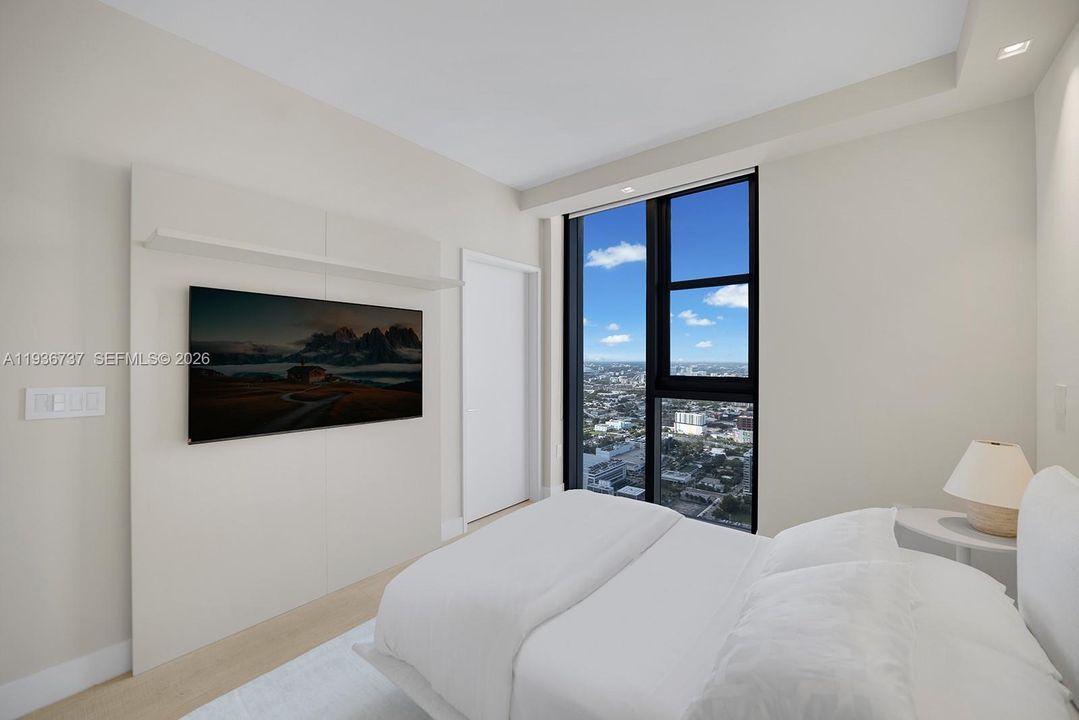 En Venta: $3,850,000 (4 camas, 5 baños, 2520 Pies cuadrados)