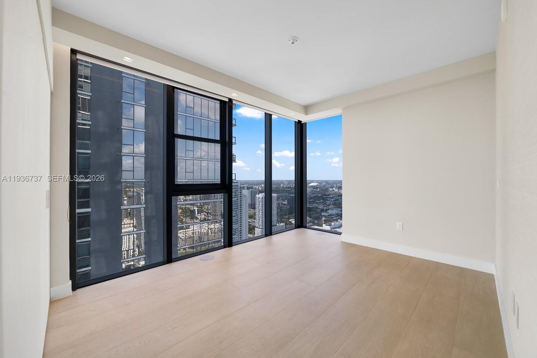 En Venta: $3,850,000 (4 camas, 5 baños, 2520 Pies cuadrados)